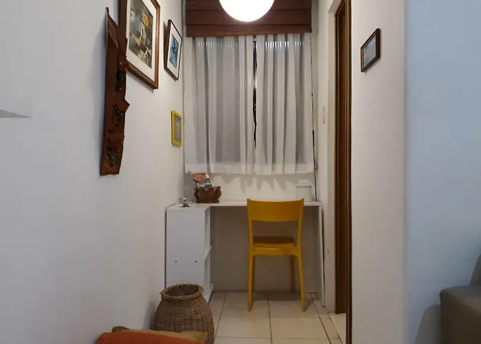 Quarto E Sala Em Copanema